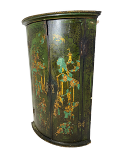 George III Green-Lacquered Hanging Corner Cabinet